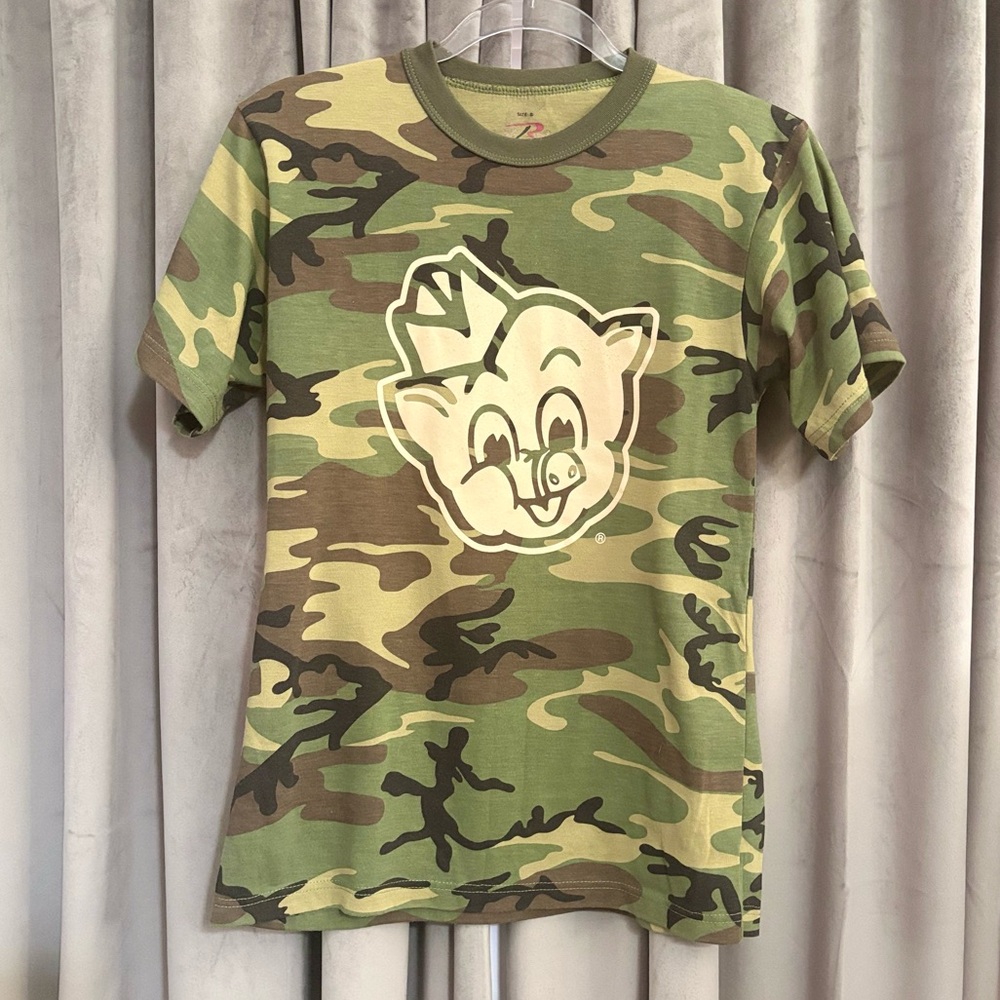 NWOT Rothco Green Camo Piggly Wiggly Logo Tee Unisex | Small
